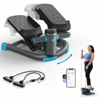 Mini-Stepper mit Widerstandsbändern und Fitness-App.